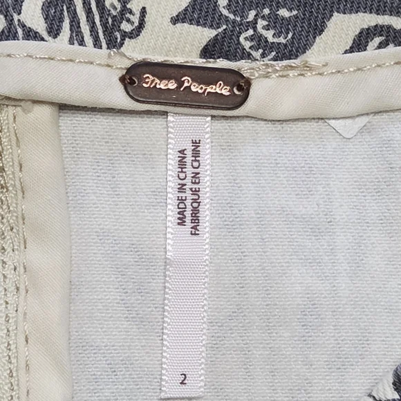 Free People Modern Femme Novelty Denim Mini Skirt Neutral Print Size 2 - Picture 6 of 7